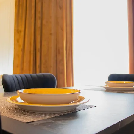 Luxury Rooftop 23 Bed & Breakfast